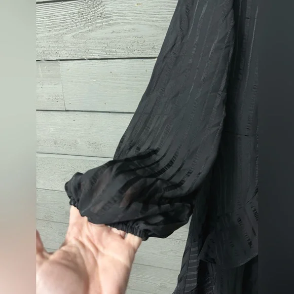 ASTR the Label Black Striped Satiny Silk Long Sleeve Ruffle Mini Dress Sz M - Picture 3 of 9